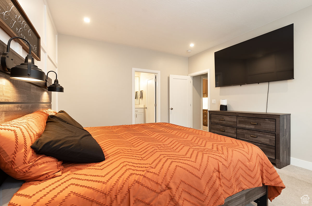 CRESCENT HILLS - Residential