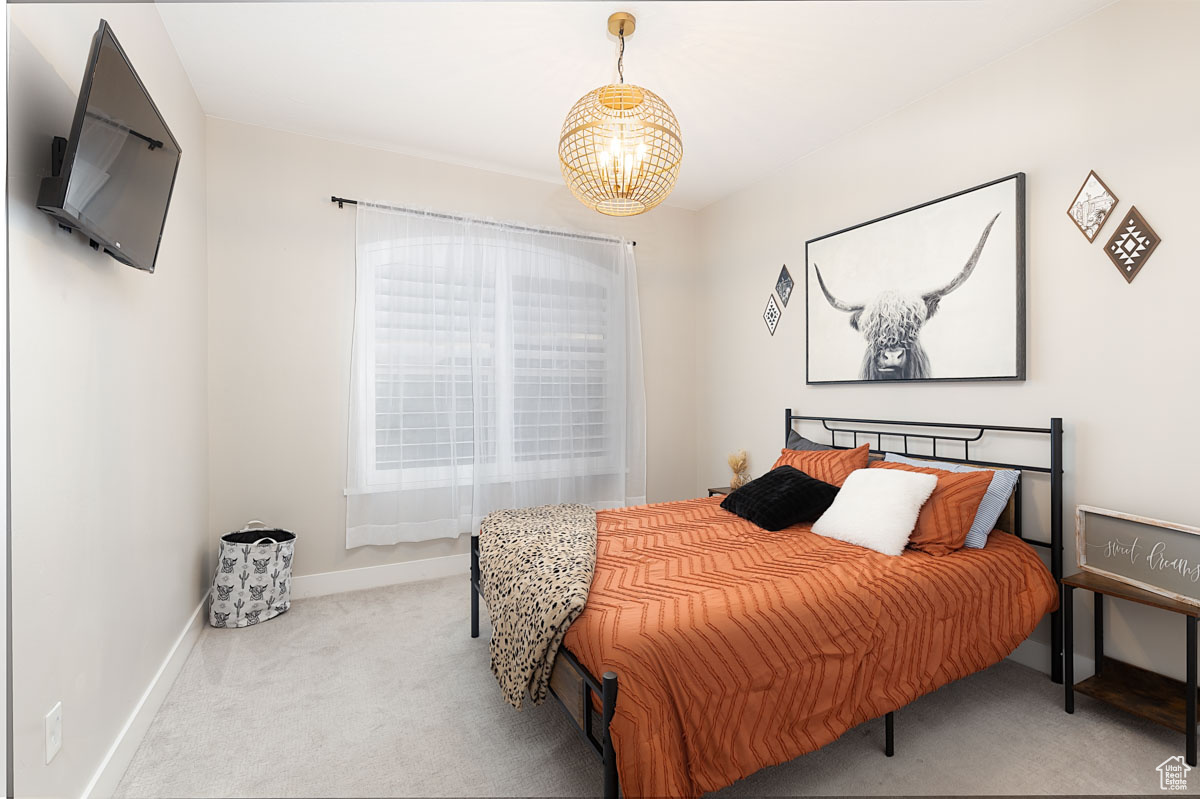 CRESCENT HILLS - Residential