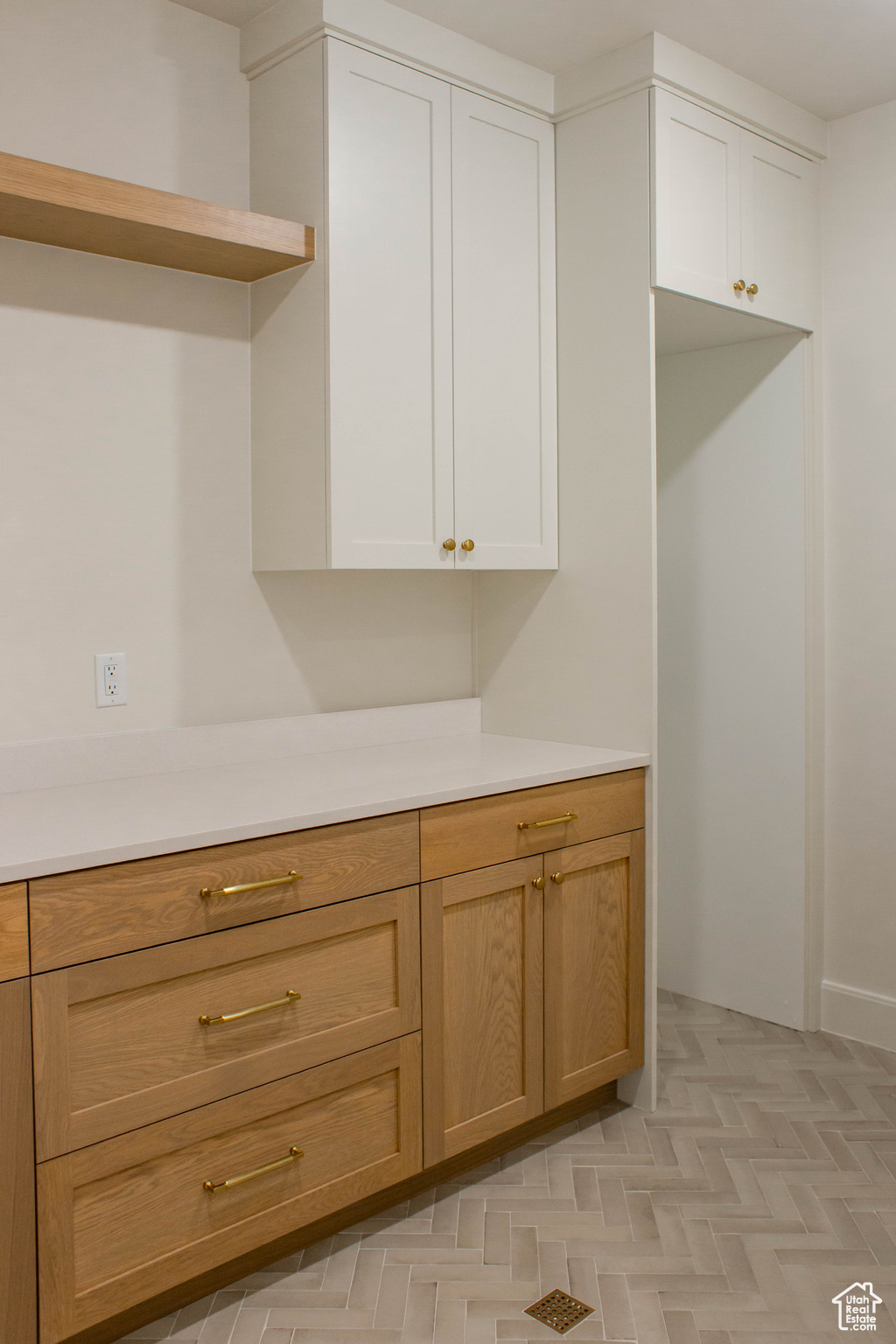 QUEENSRIDGE - Residential