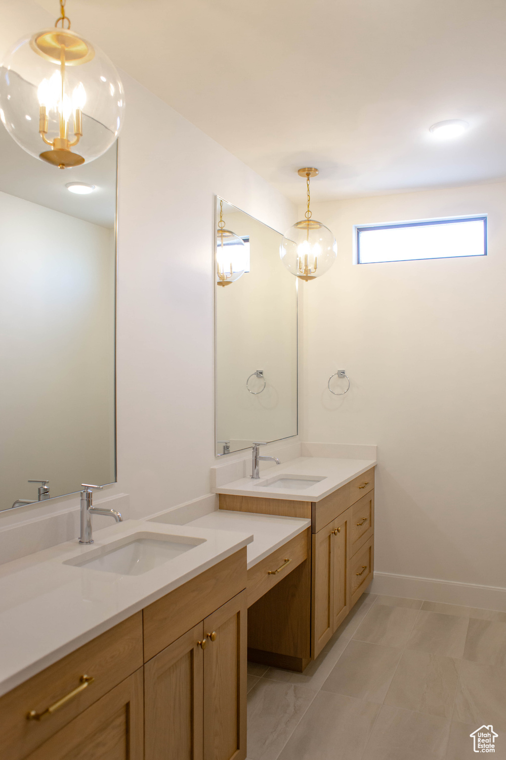 QUEENSRIDGE - Residential