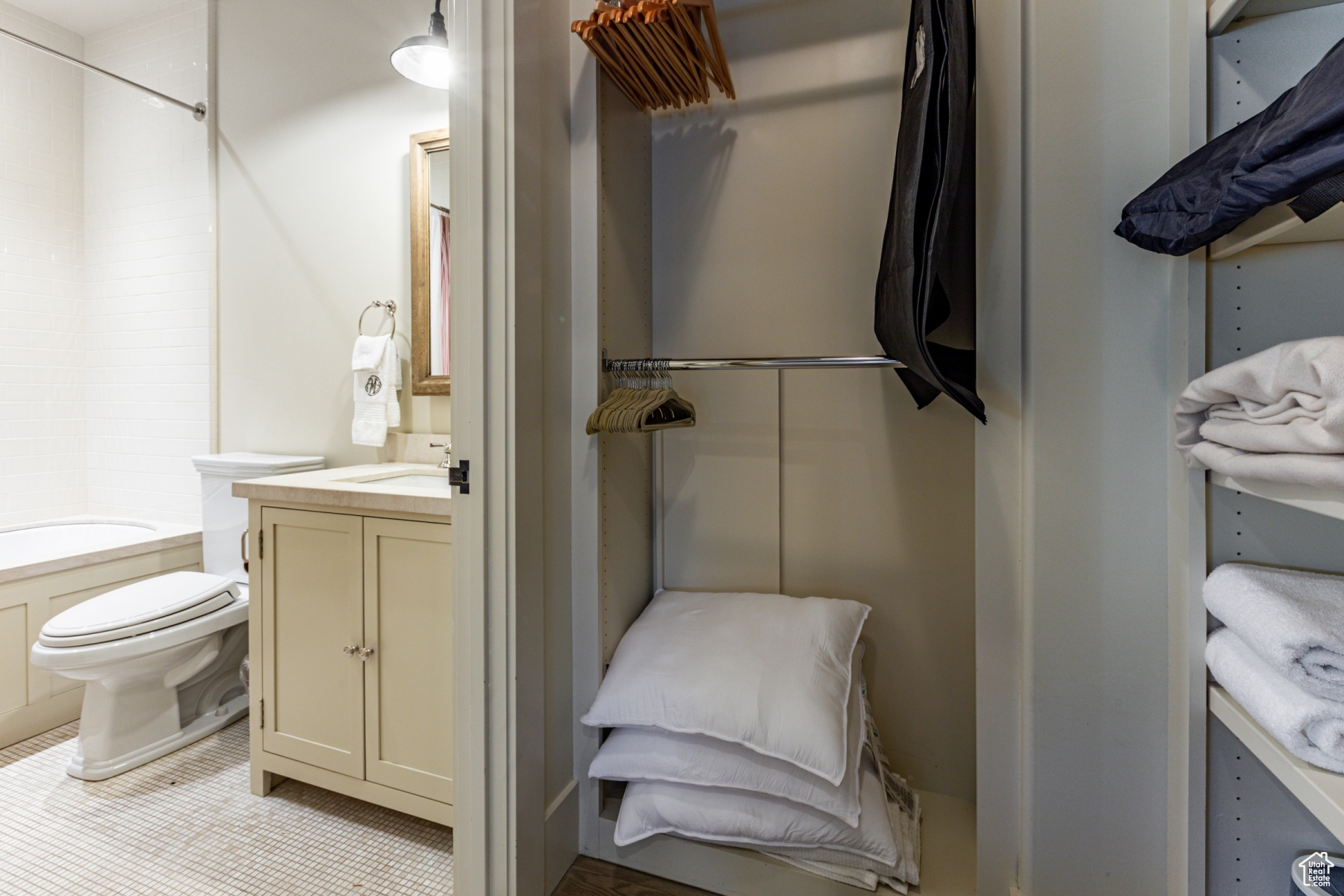 NAKOMA CONDOMINIUM - Residential Lease