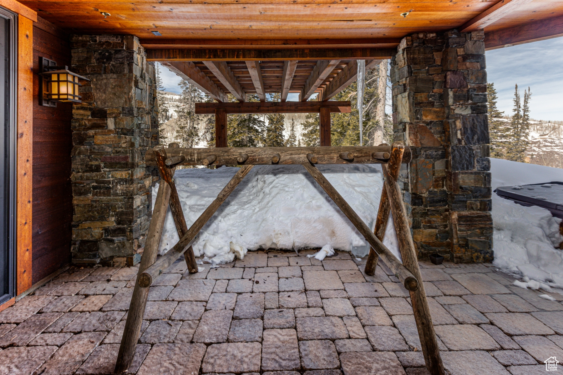 NAKOMA CONDOMINIUM - Residential Lease