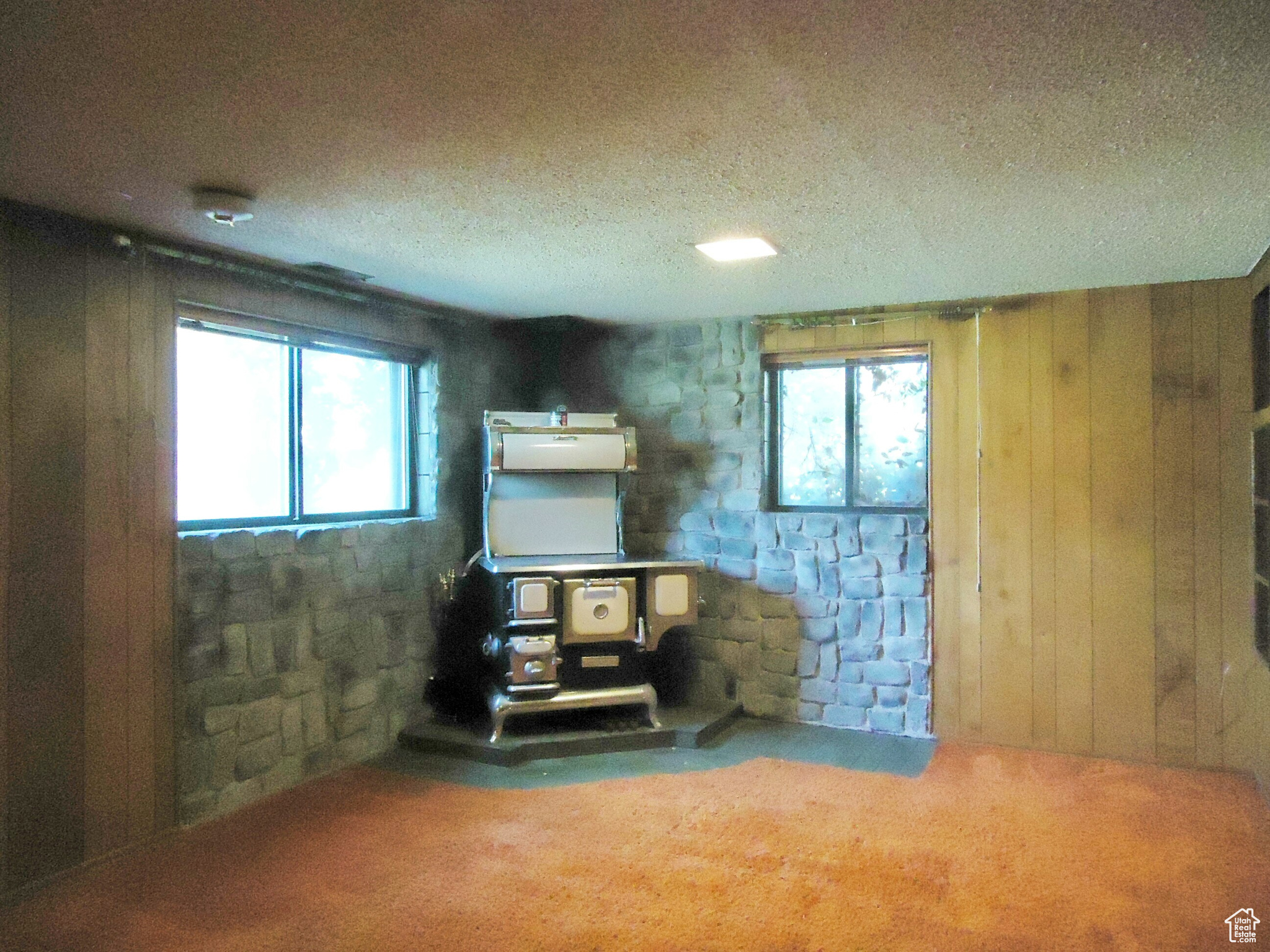 HILLCREST - Residential