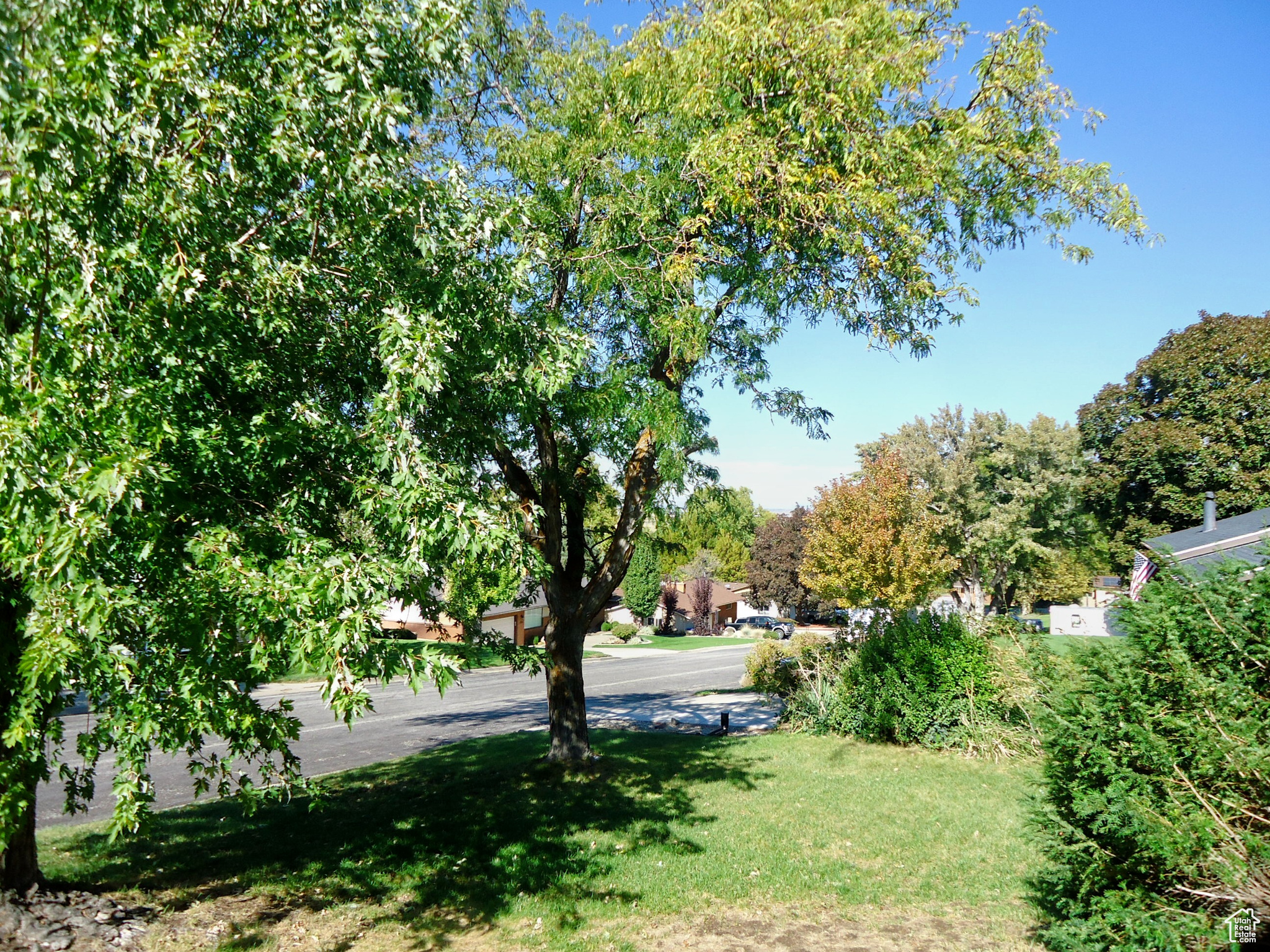 HILLCREST - Residential