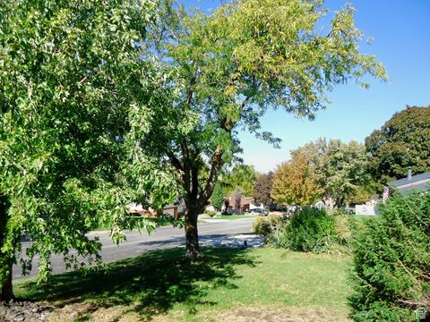 Tiny photo for 2475 S 450 W, Perry, UT 84302 (MLS # 2113102)
