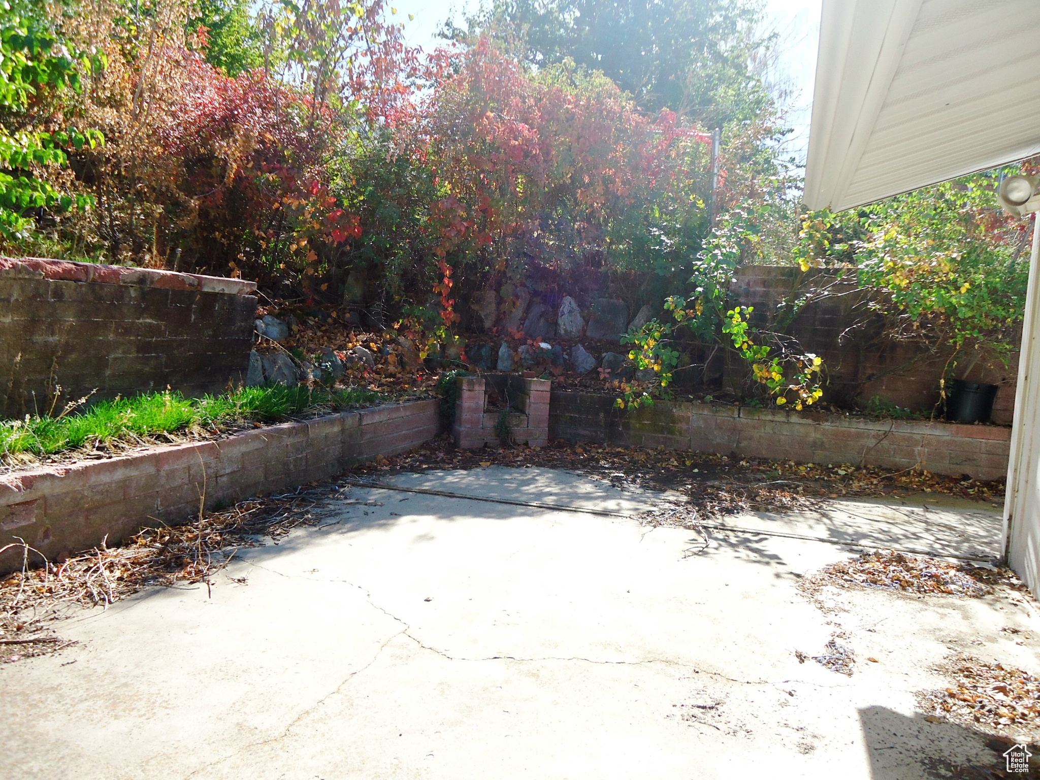 HILLCREST - Residential