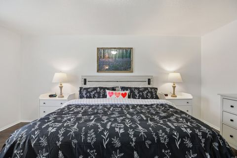 Tiny photo for 566 E 9270 S, Sandy, UT 84070 (MLS # 2142435)