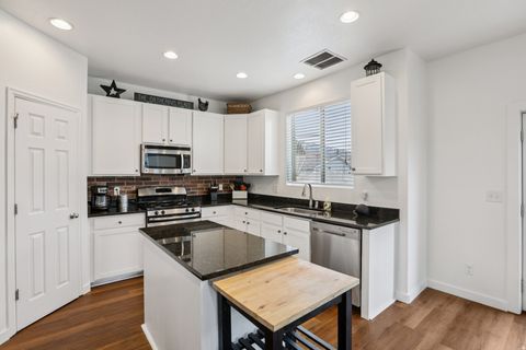 Tiny photo for 566 E 9270 S, Sandy, UT 84070 (MLS # 2142435)