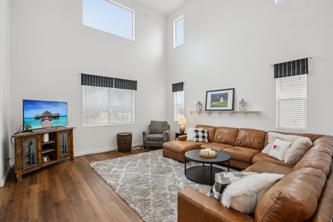 Tiny photo for 566 E 9270 S, Sandy, UT 84070 (MLS # 2142435)