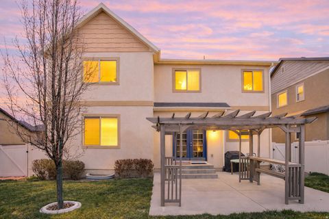 Tiny photo for 566 E 9270 S, Sandy, UT 84070 (MLS # 2142435)