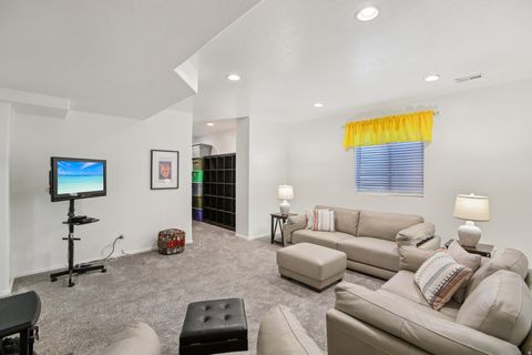 Tiny photo for 566 E 9270 S, Sandy, UT 84070 (MLS # 2142435)