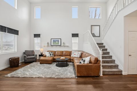 Tiny photo for 566 E 9270 S, Sandy, UT 84070 (MLS # 2142435)