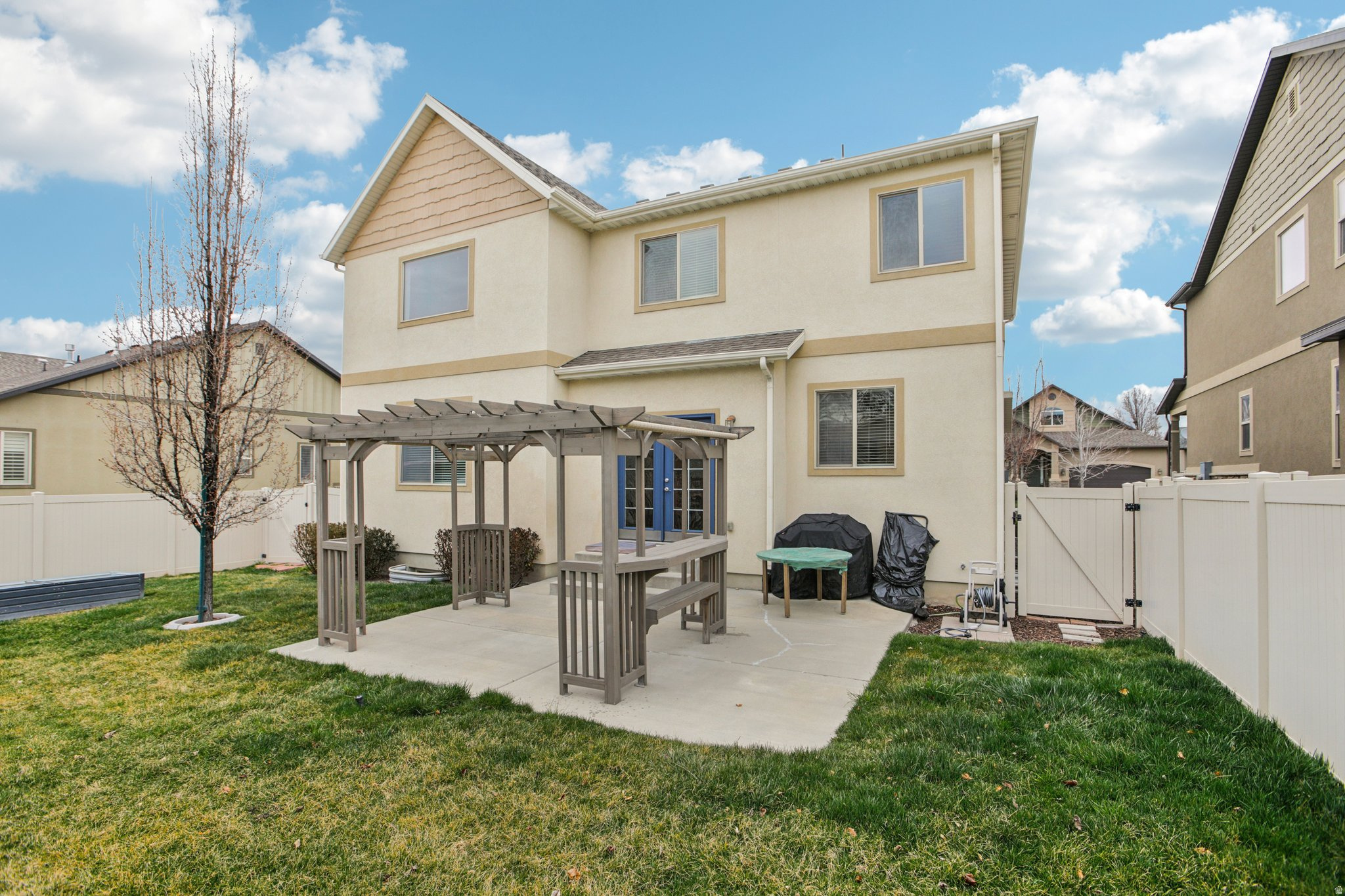 ROSE GARDEN - Residential