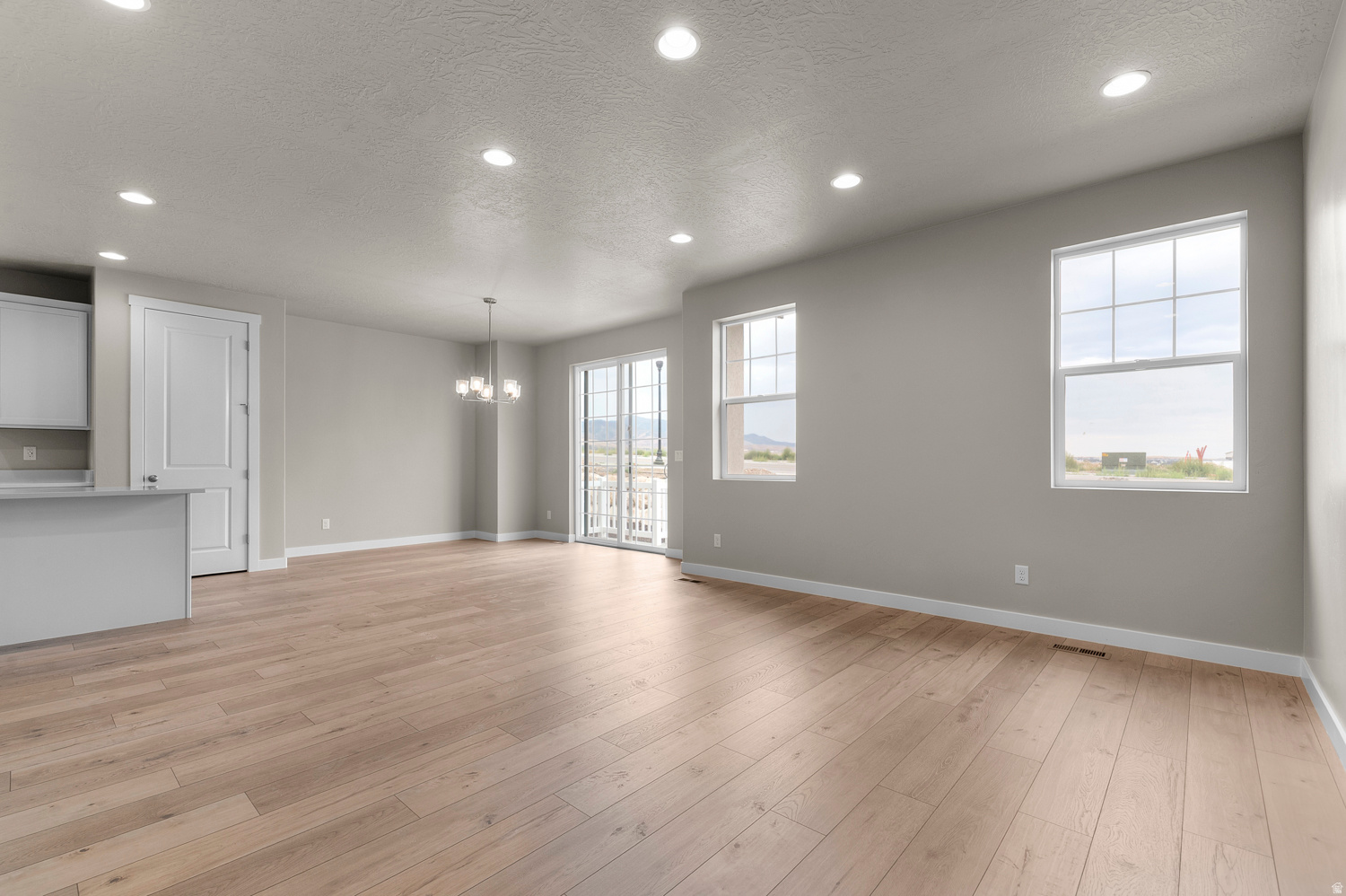 HIDDEN OAKS COLLECTION 608 - Residential