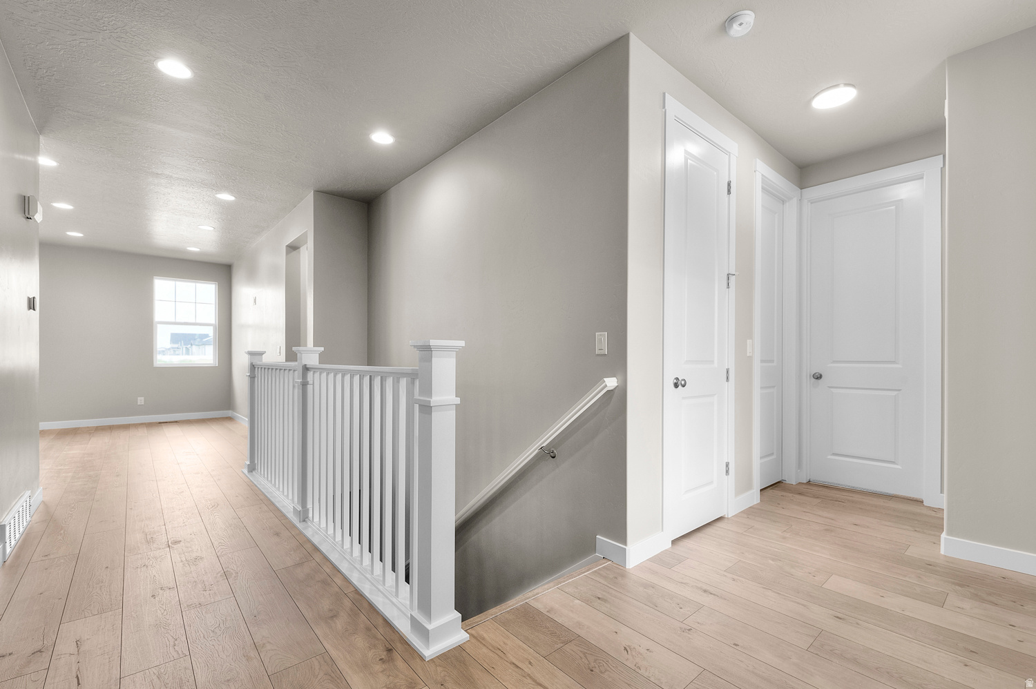 HIDDEN OAKS COLLECTION 608 - Residential