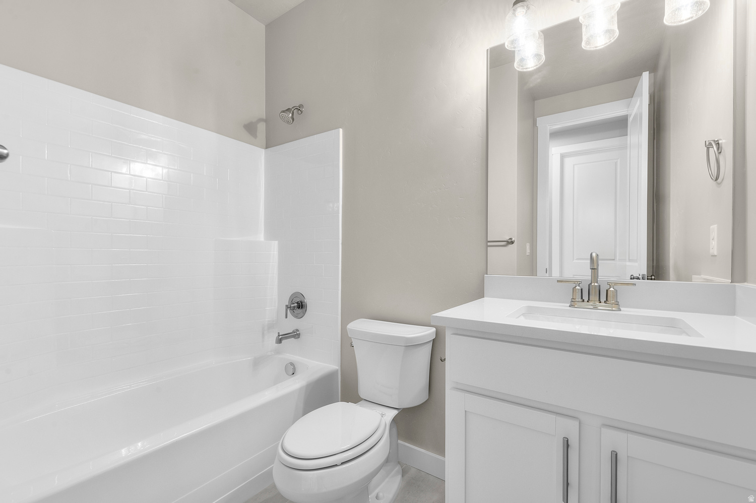 HIDDEN OAKS COLLECTION 608 - Residential