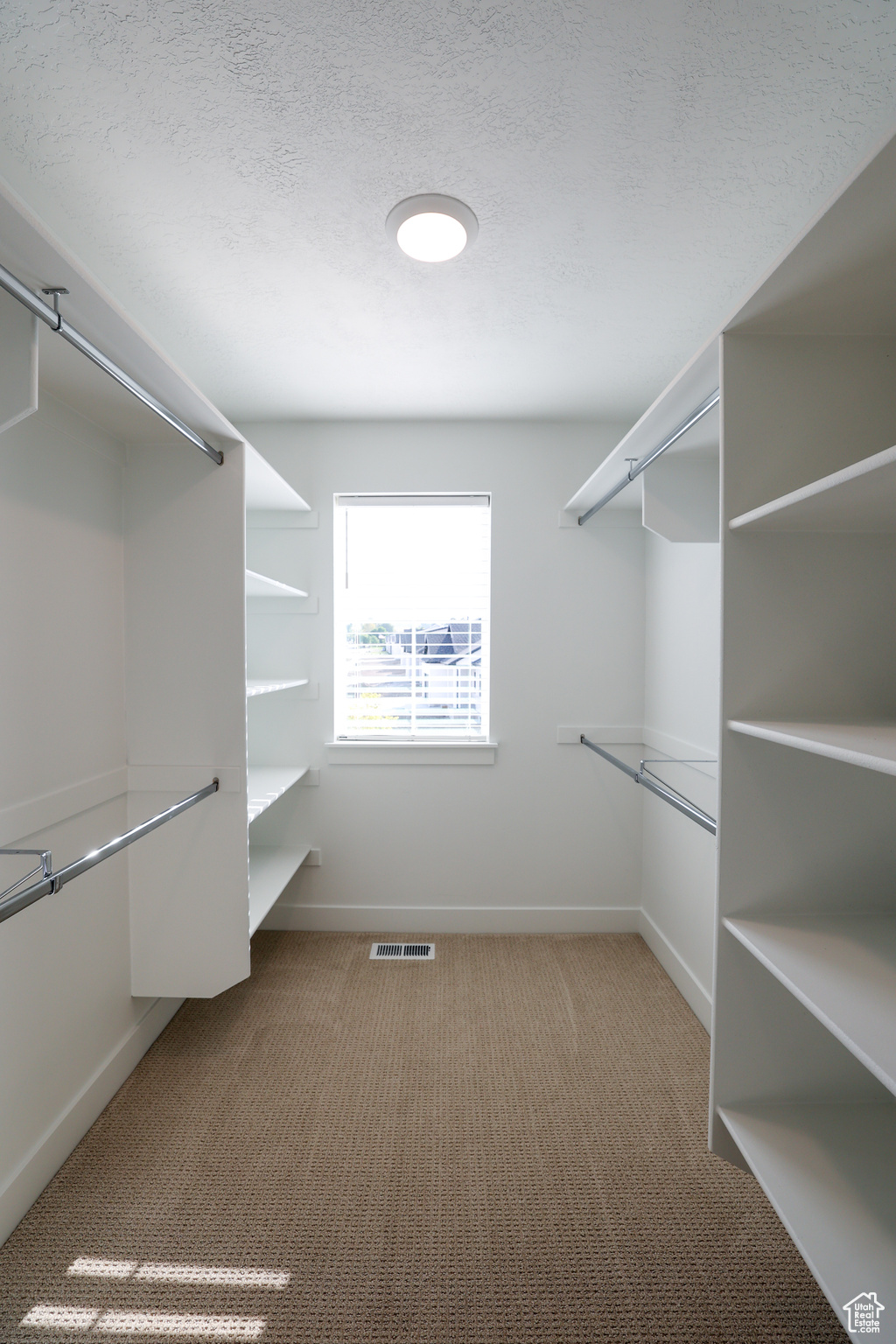 GOLDEN FOREST - Residential