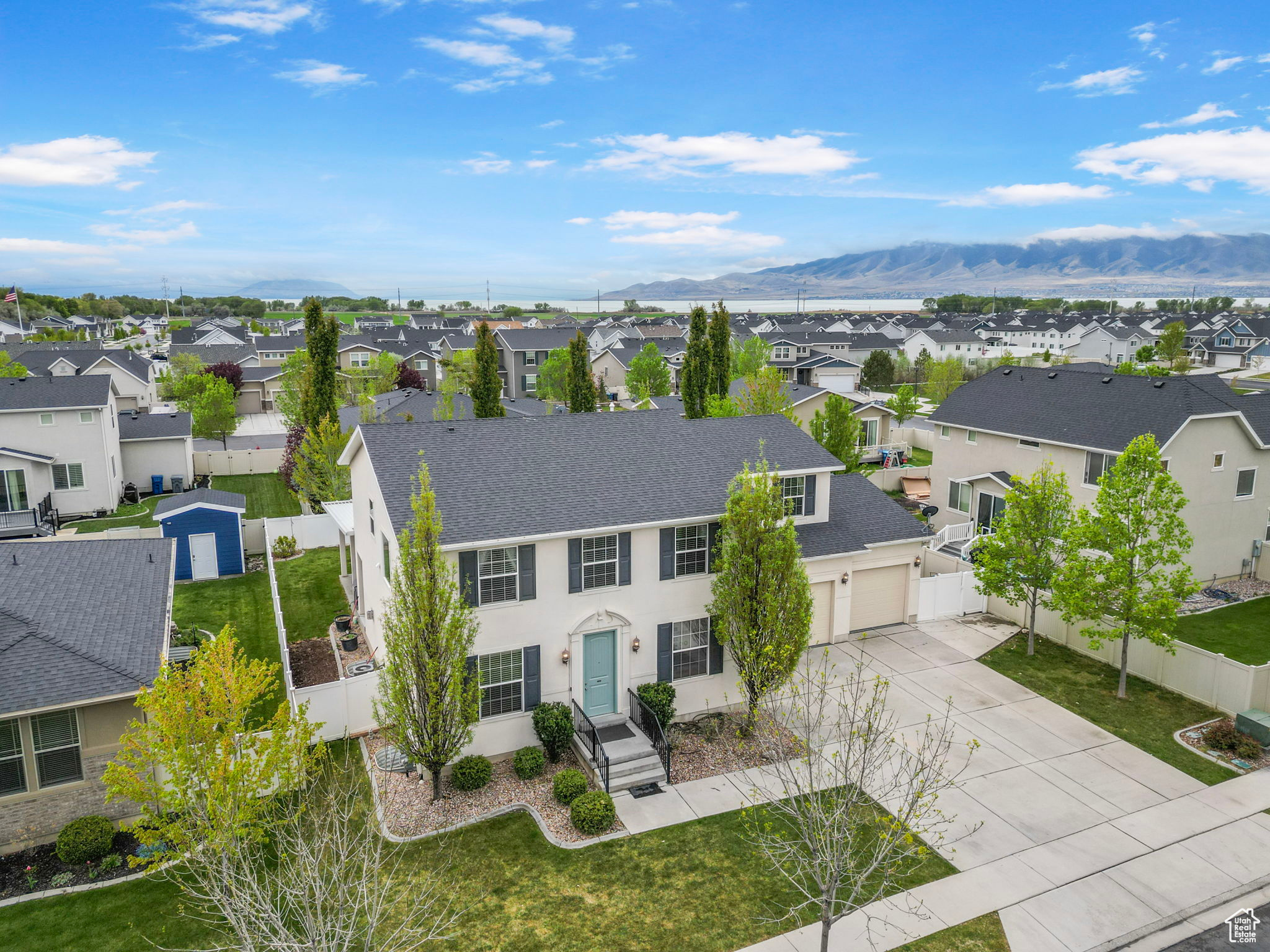 HARBOR VILLAGE - Residential