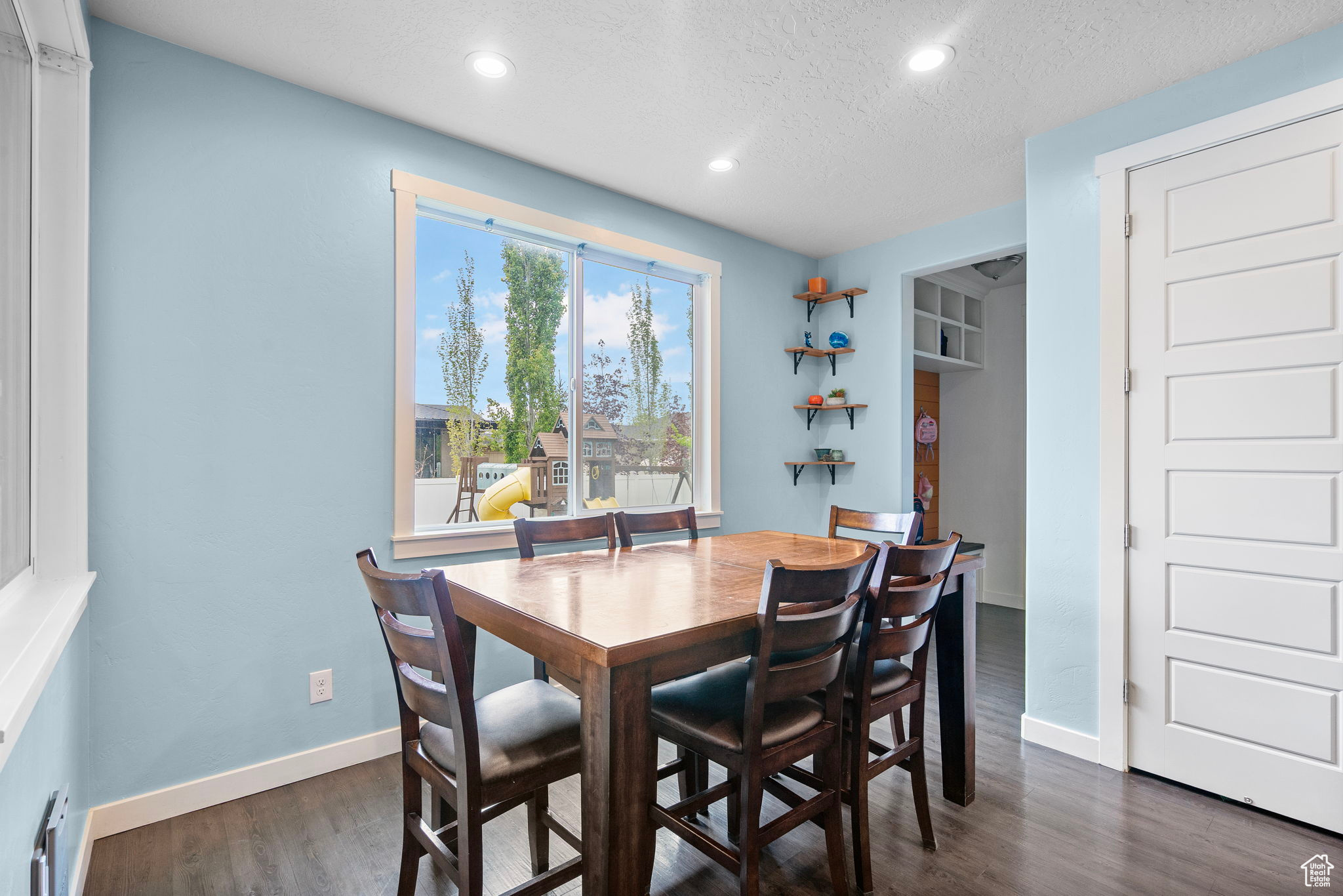 HARBOR VILLAGE - Residential