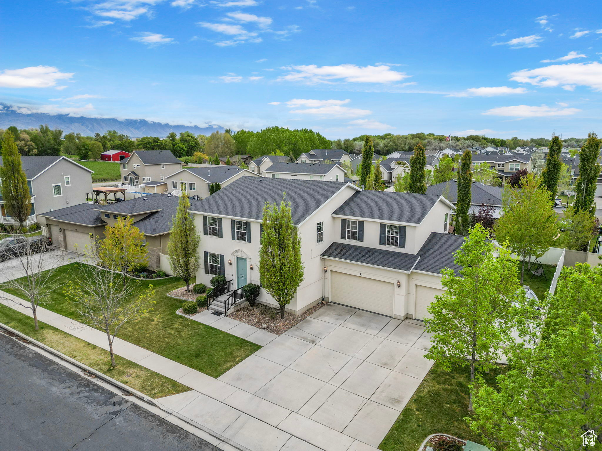 HARBOR VILLAGE - Residential