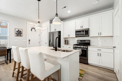 Tiny photo for 6246 BIRCH RUN RD, South Jordan, UT 84009 (MLS # 2180277)