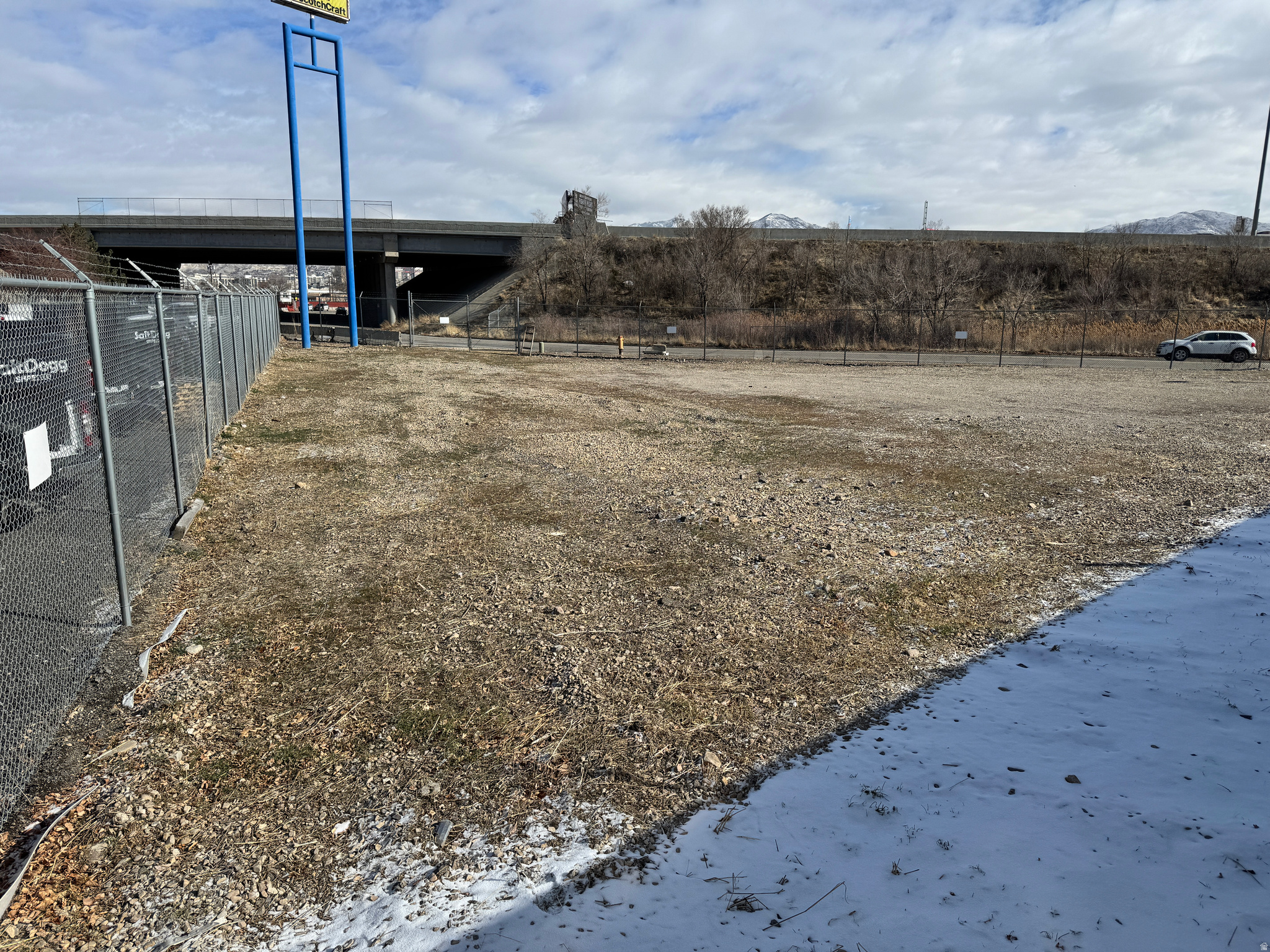 PLAT A BIG FIELD SUR - Commercial Lease