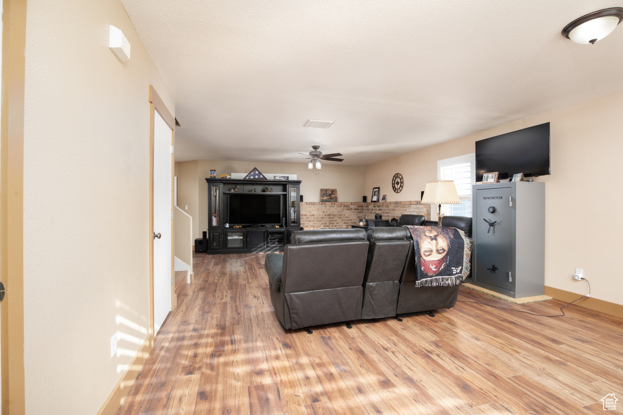 6896 W Tracy Rd, Herriman, Utah image 3