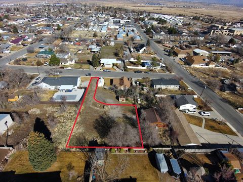 Tiny photo for 862 E 200 S, Payson, UT 84651 (MLS # 2138349)