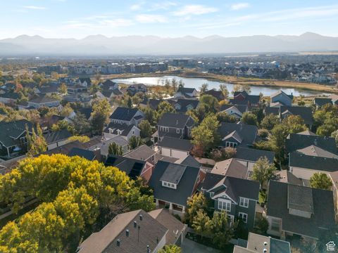 Tiny photo for 11078 S TOPVIEW RD W, South Jordan, UT 84009 (MLS # 2116683)