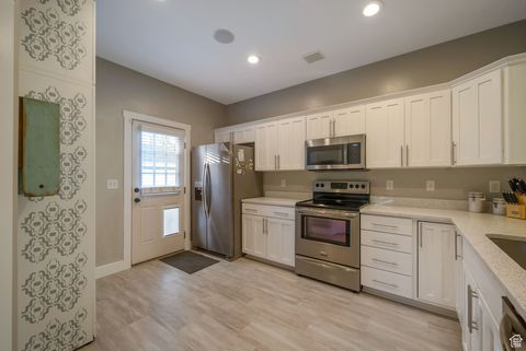 Tiny photo for 11078 S TOPVIEW RD W, South Jordan, UT 84009 (MLS # 2116683)