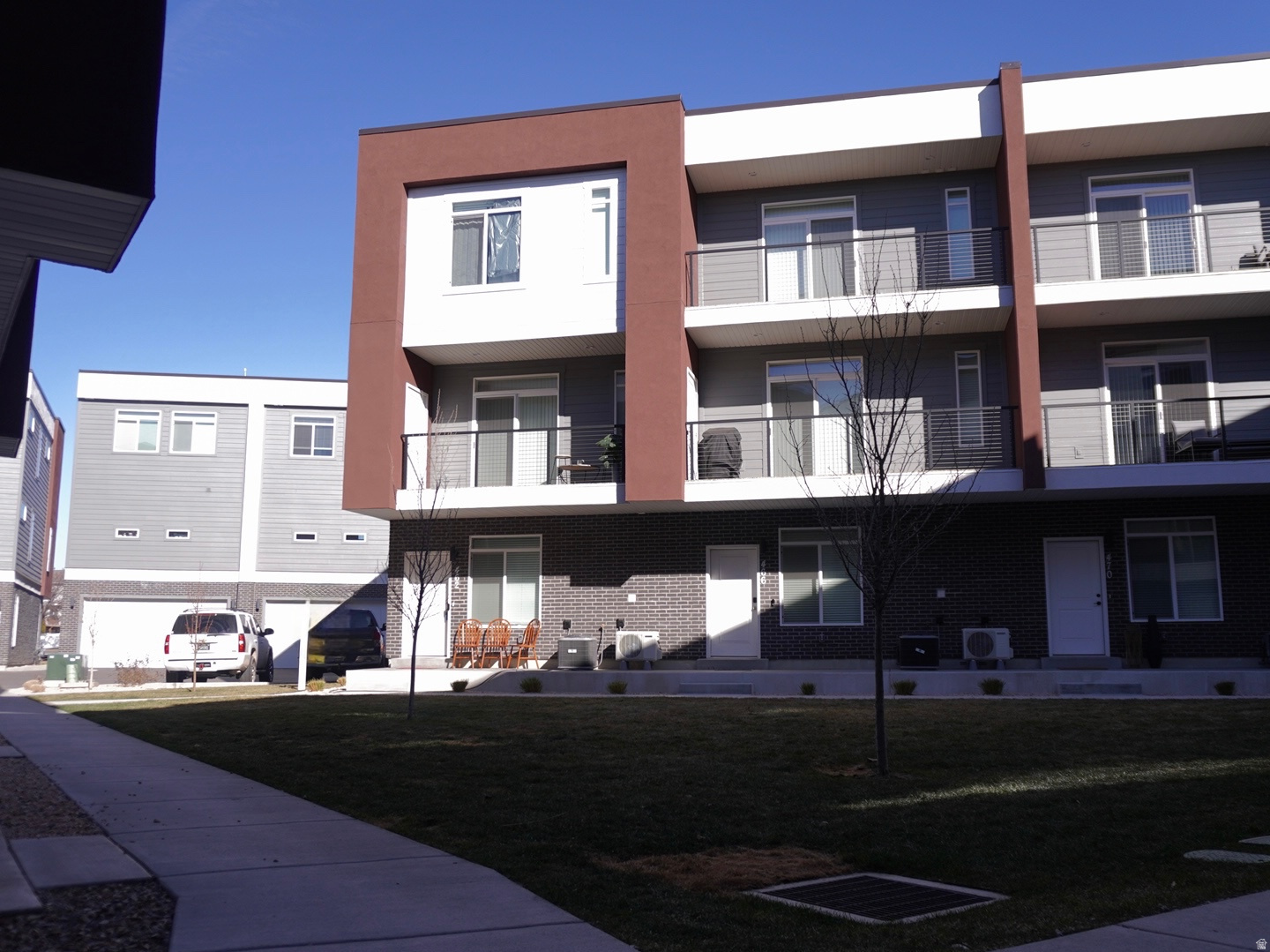 THE UNION TOWNHOMES - Residential