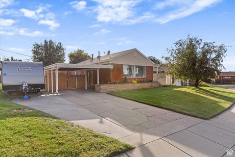 Tiny photo for 235 W 4600 S, Washington Terrace, UT 84405 (MLS # 2113236)