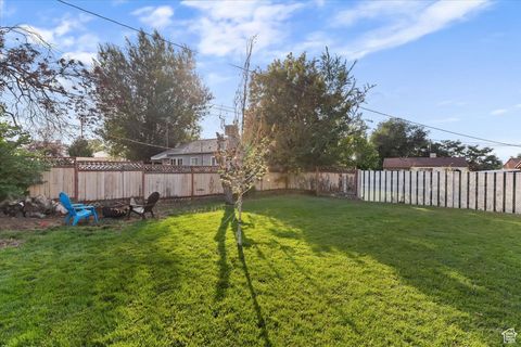 Tiny photo for 235 W 4600 S, Washington Terrace, UT 84405 (MLS # 2113236)