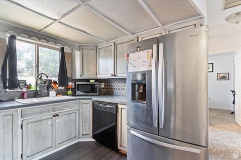 Tiny photo for 235 W 4600 S, Washington Terrace, UT 84405 (MLS # 2113236)