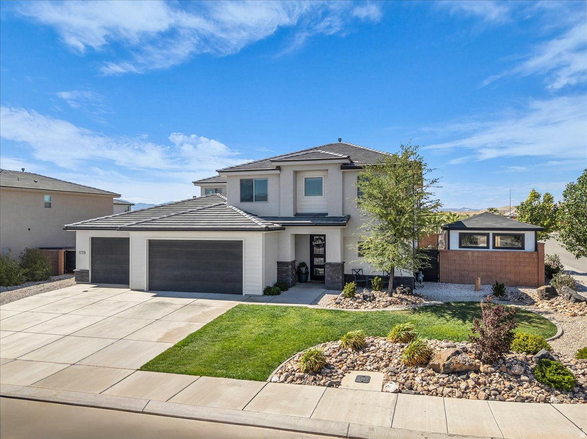 SAGE CANYON - Residential