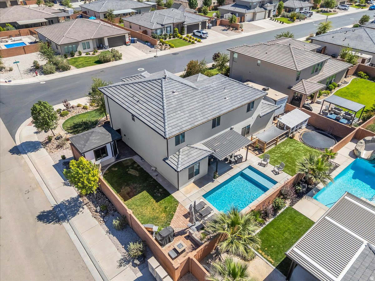 SAGE CANYON - Residential