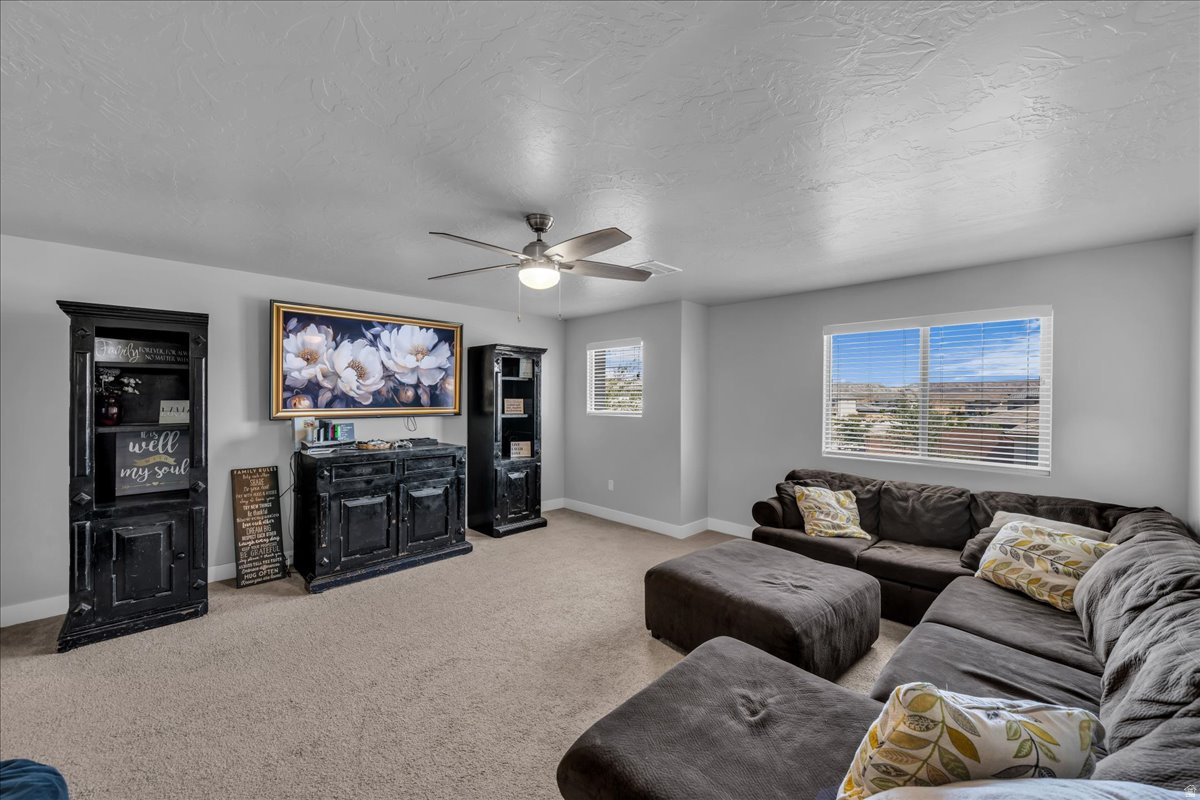 SAGE CANYON - Residential