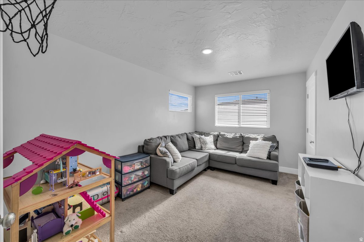 SAGE CANYON - Residential
