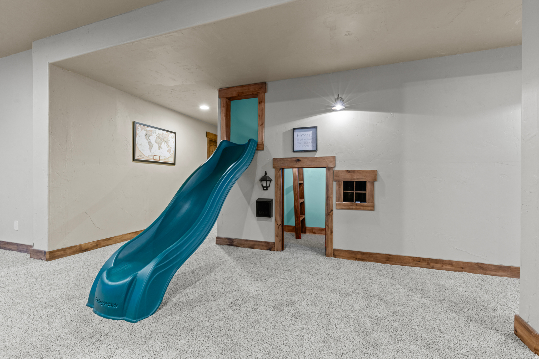 SUMMIT HAVEN - Residential