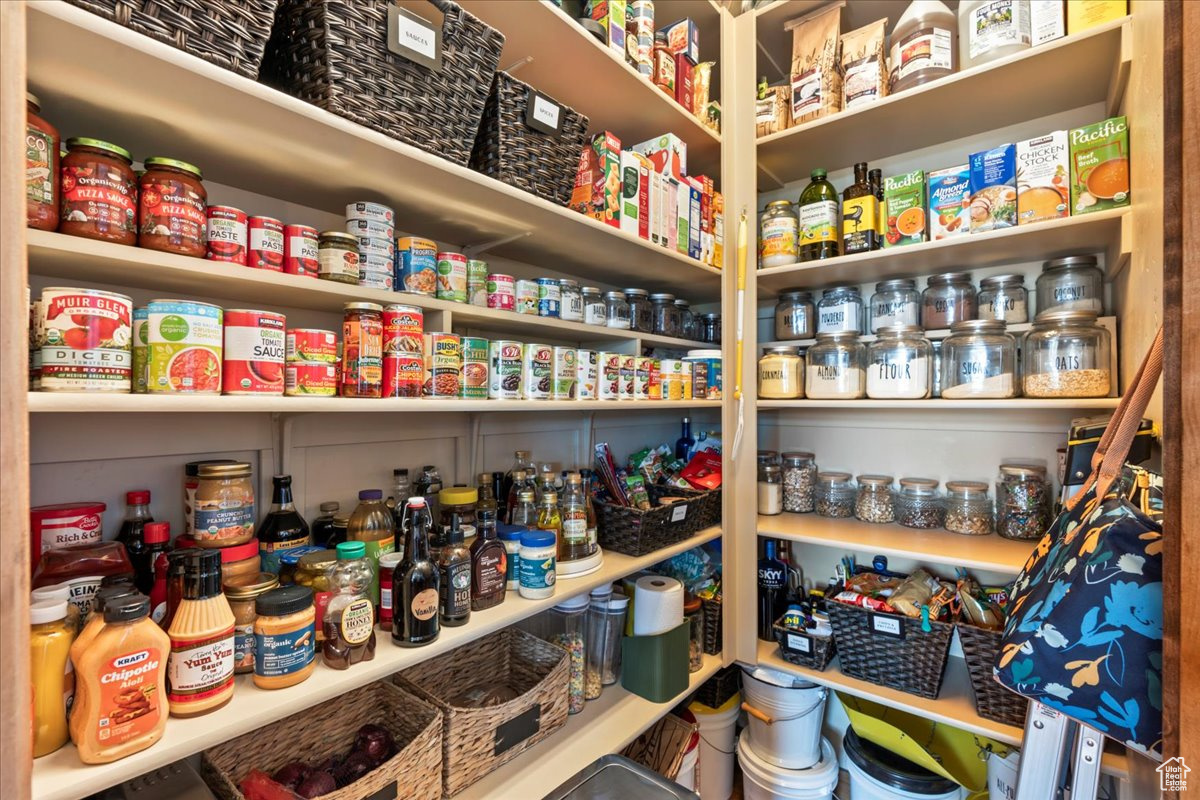 SUMMIT HAVEN - Residential