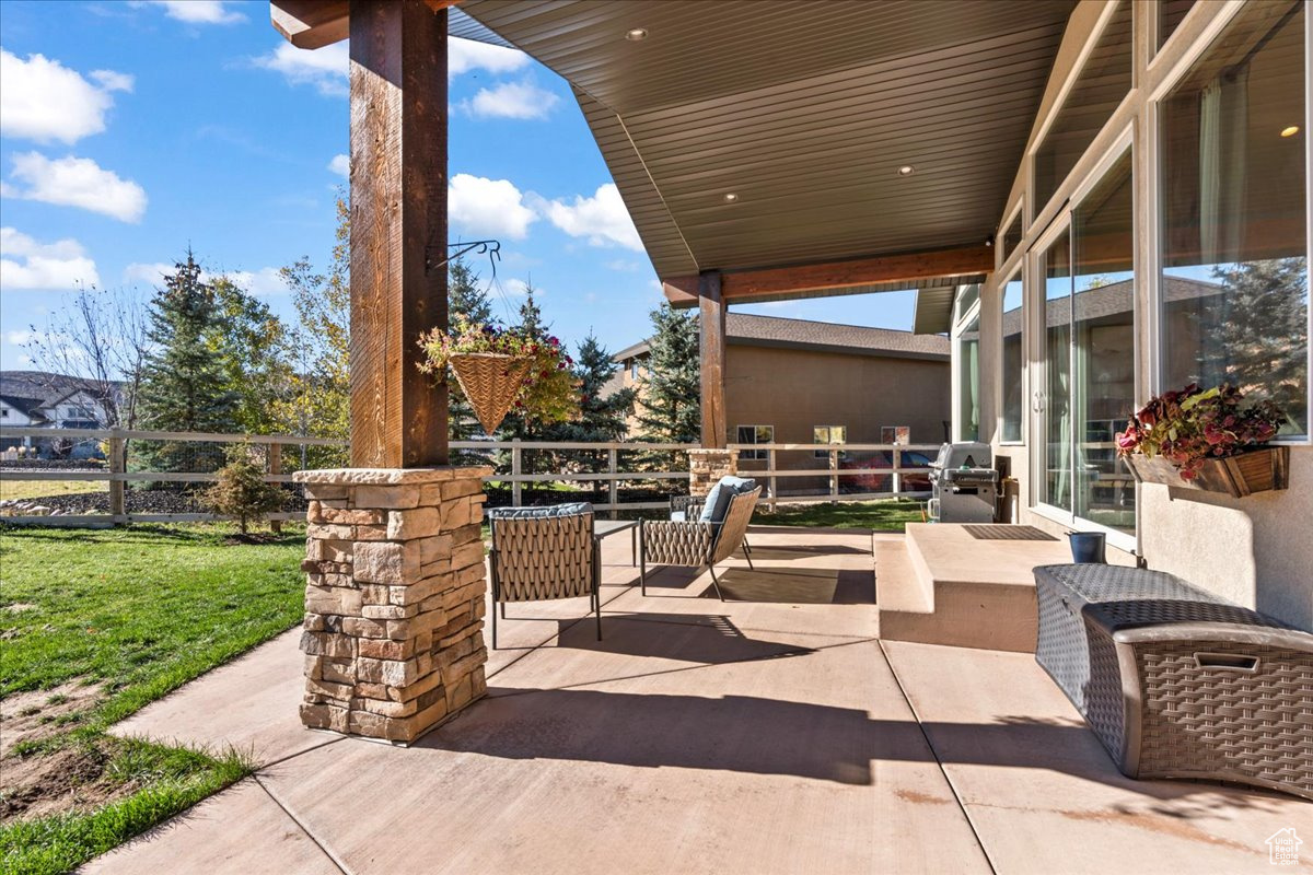 SUMMIT HAVEN - Residential