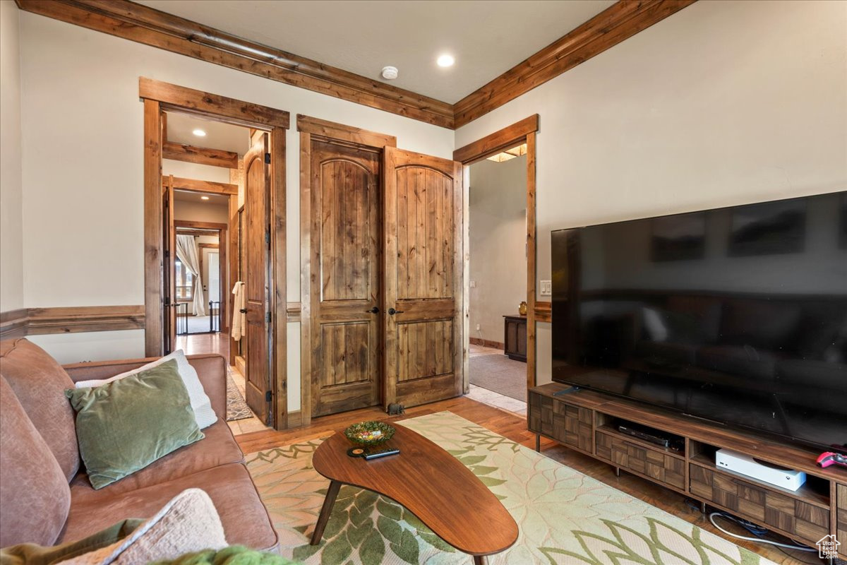 SUMMIT HAVEN - Residential