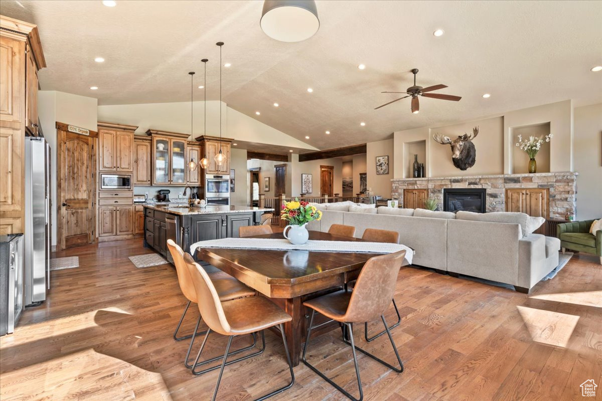 SUMMIT HAVEN - Residential