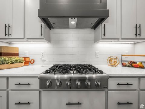 Tiny photo for 804 W 900 S, Springville, UT 84663 (MLS # 2070632)
