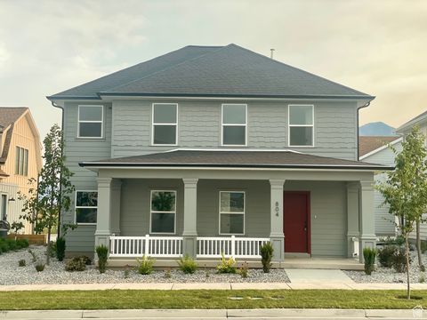 Photo of 804 W 900 S, Springville, UT 84663 (MLS # 2070632)