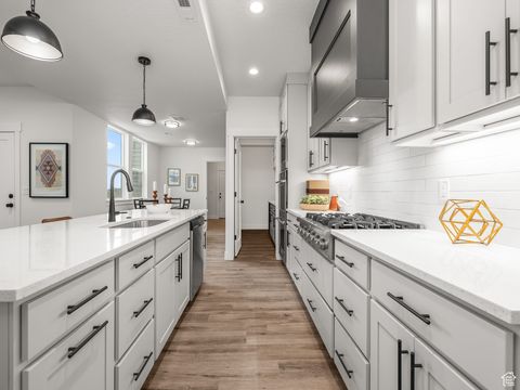 Tiny photo for 804 W 900 S, Springville, UT 84663 (MLS # 2070632)