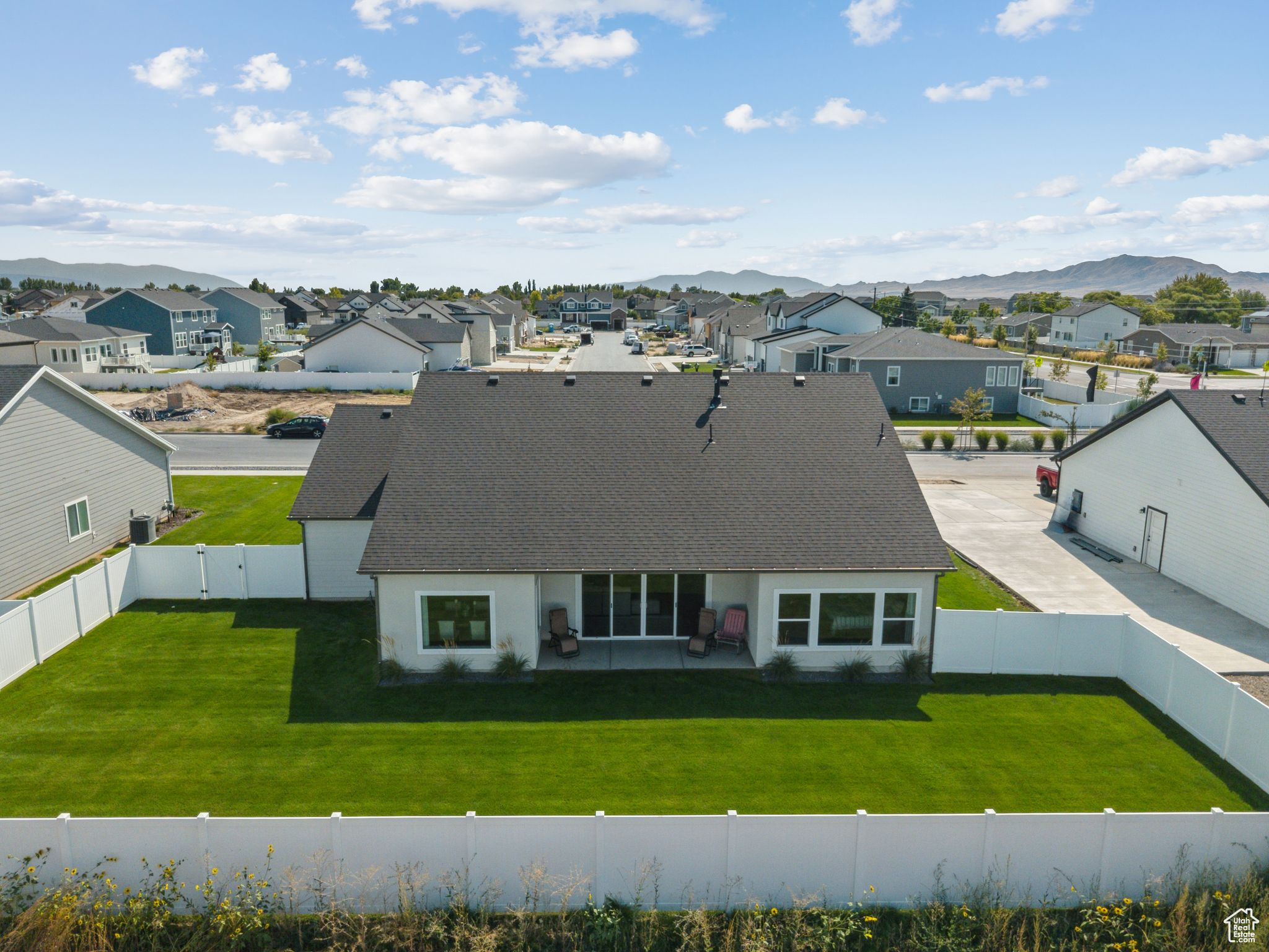 COTTAGES AT HARVEST FIELDS - Residential