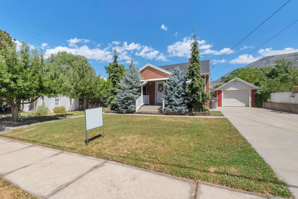 Photo of 435 E 100 N, Pleasant Grove, UT 84062 (MLS # 2170415)