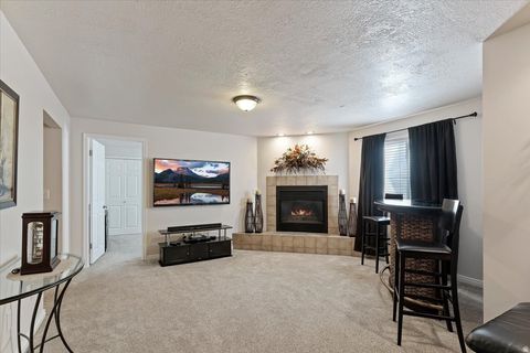Tiny photo for 1924 N 2000 E, Layton, UT 84040 (MLS # 2149115)