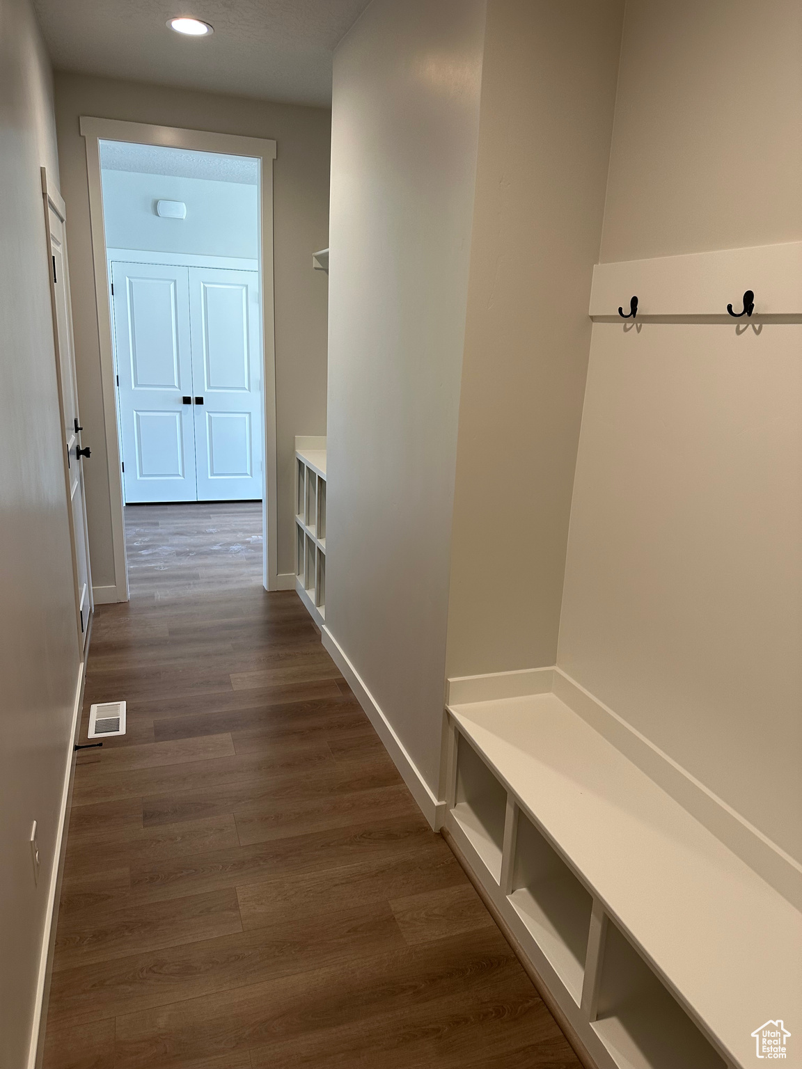 HIDDEN HOLLOW - Residential